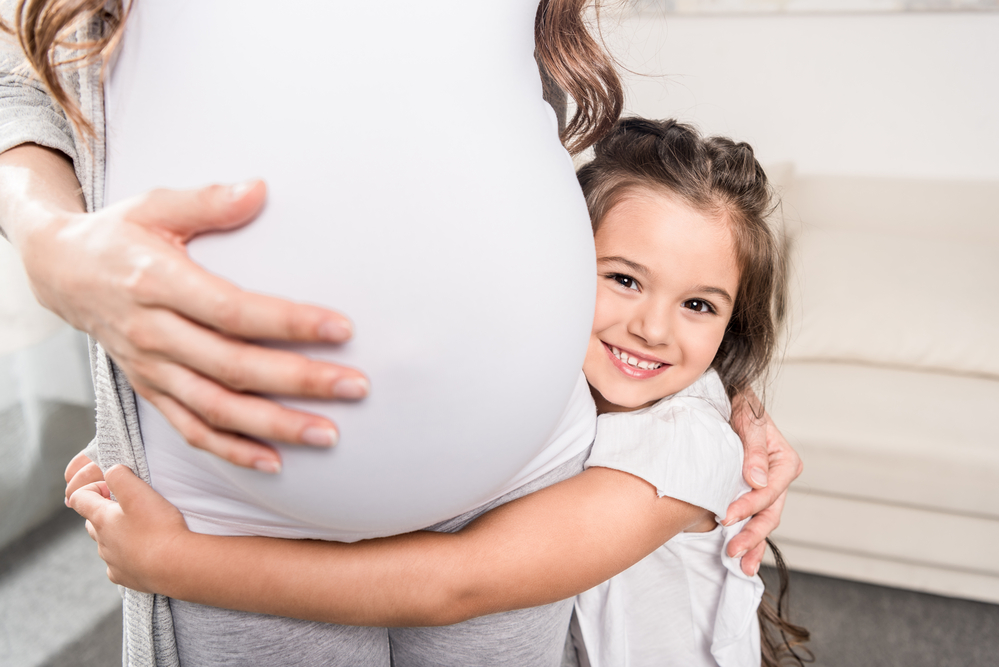 Nurturing Oral Health Bonds Between Mothers and Daughters